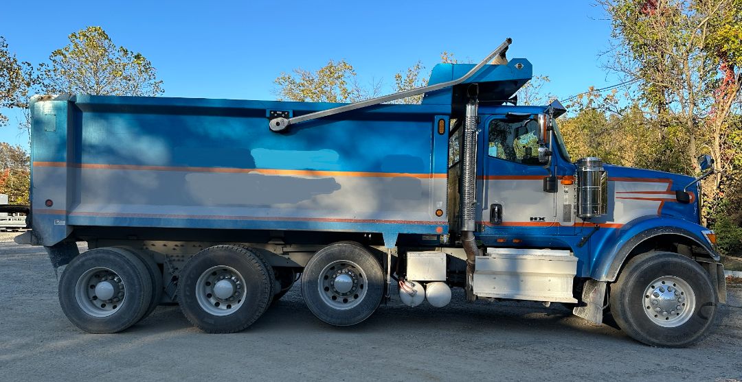 2021 INTERNATIONAL HX520 SFA - Image 2